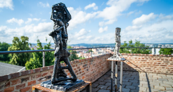 SOCHY NA HRADĚ III / STATUES AT THE CASTLE III
